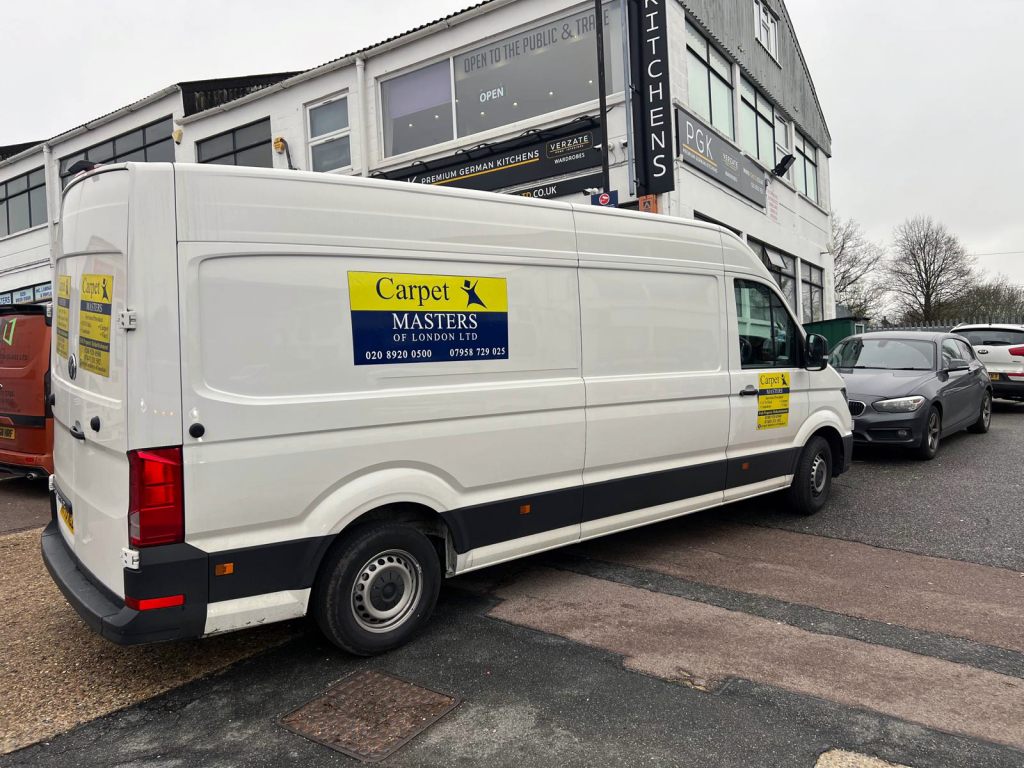 Mobile Showroom Carpet Fitting